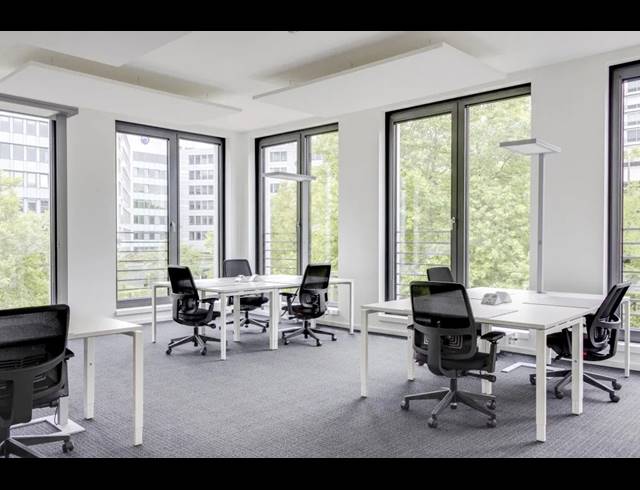 10M² OFFICE TO LET IN VORNA VALLEY